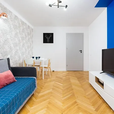 By Renters * Warsaw