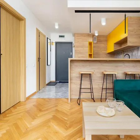 By Renters * Warschau