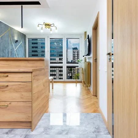 By Renters Appartement *